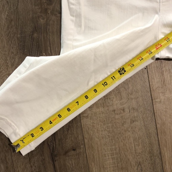 Like new! - GLORIA VANDERBILT All-Around Slimming Effect Skimmer Jeans - Picture 10 of 10